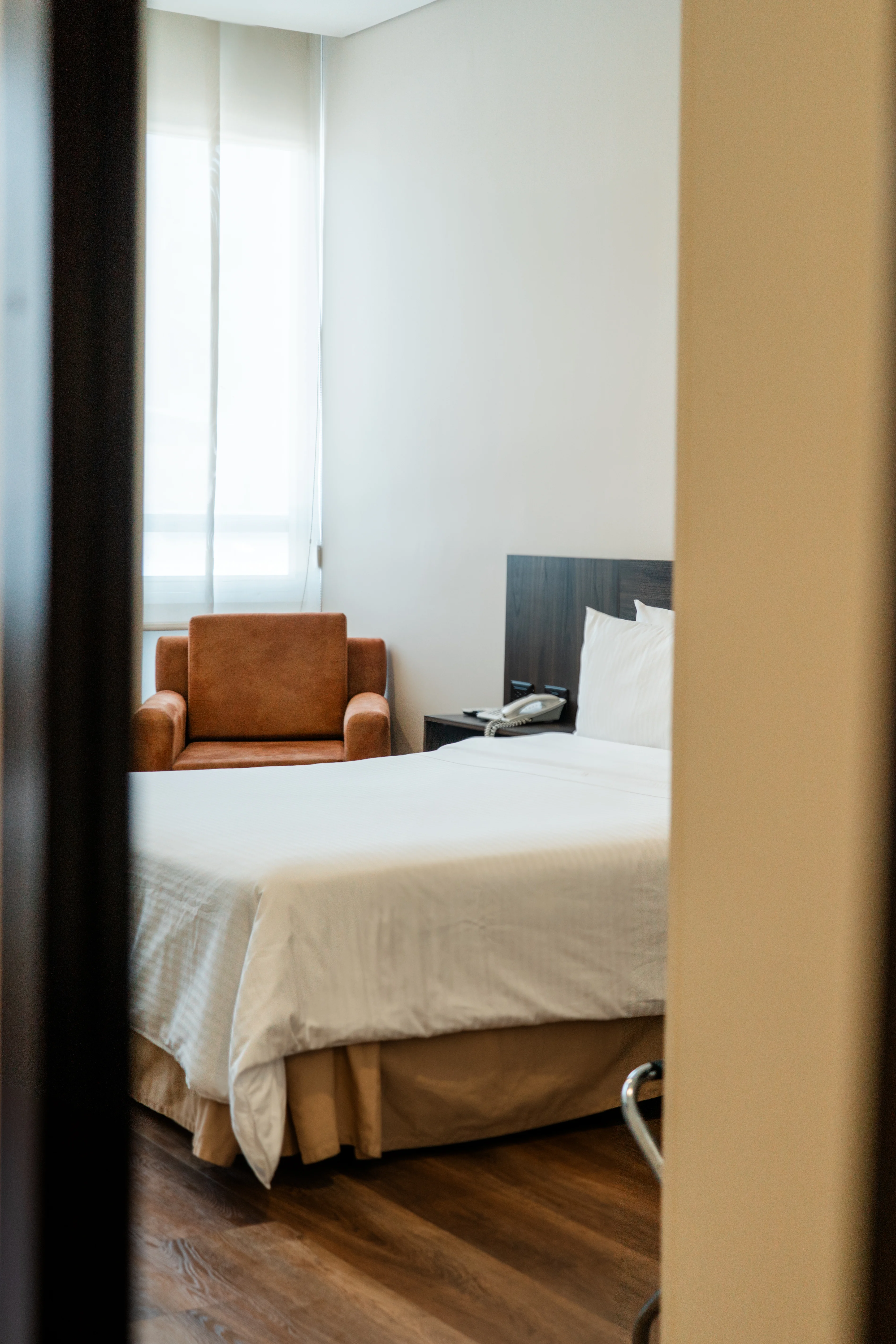 Escritorio y silla Superior King Best Western